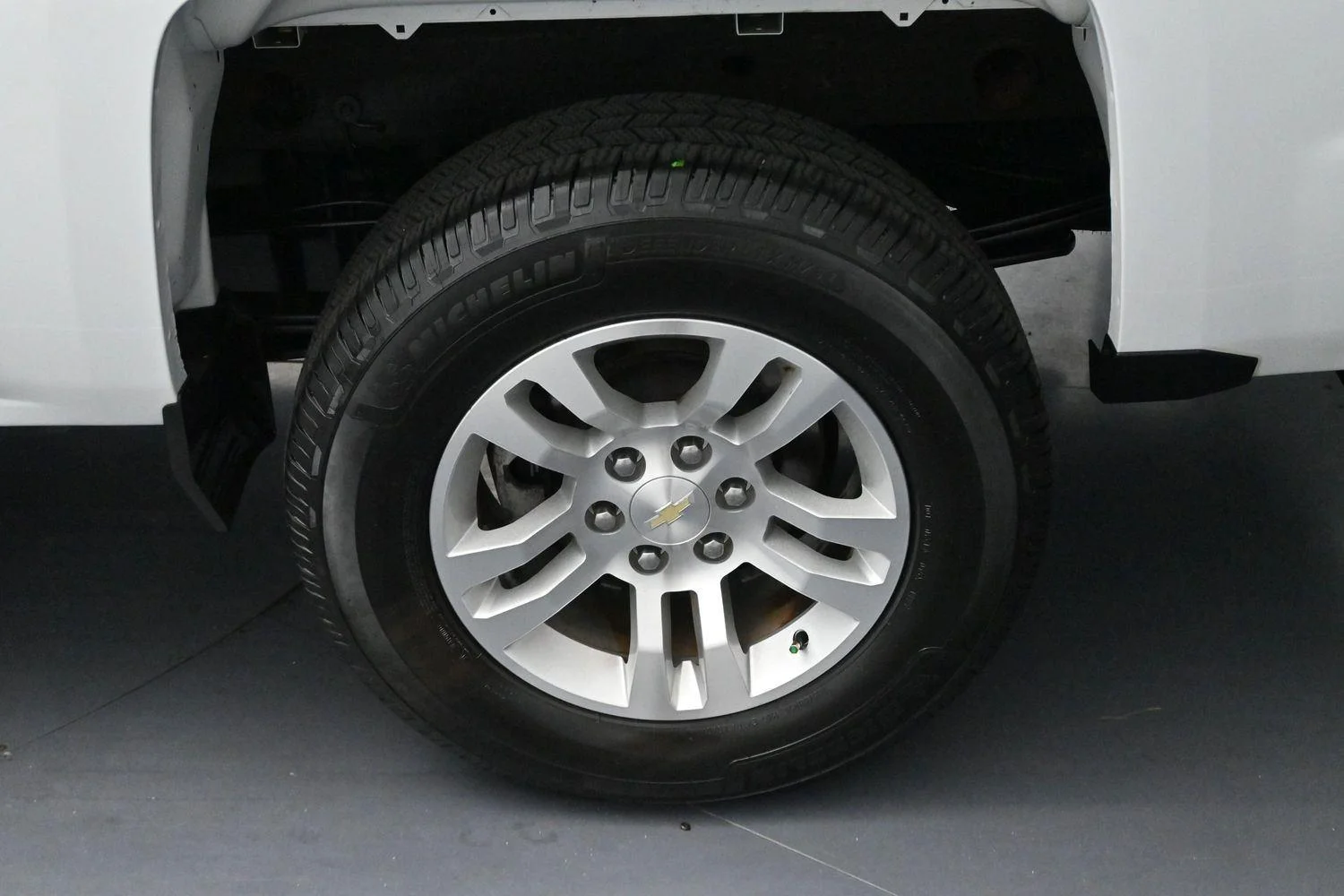 Used 2018 SUMMIT WHITE Chevrolet Work Truck image 25