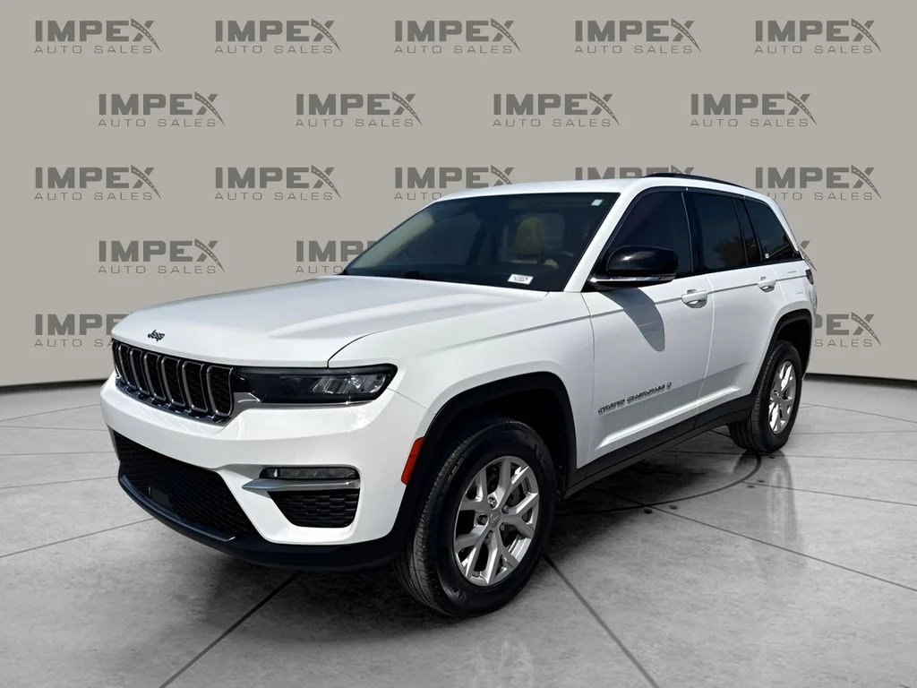 Used 2022 White Jeep Limited image 1