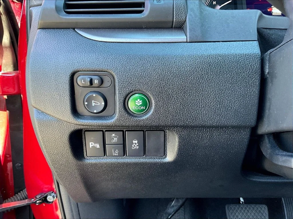 Used 2023  Honda EX-L image 17