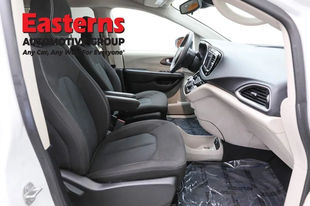 Certified Used 2023 White Chrysler LX image 24