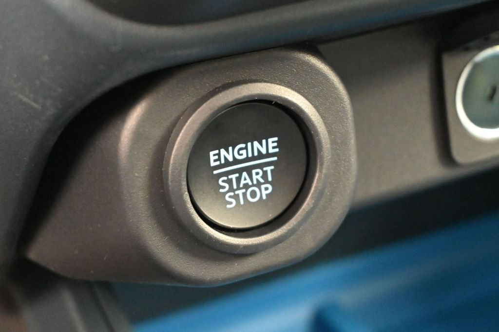 New 2026 Shadow Black Ford XLT image 12