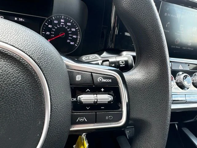 Used 2022 Silver Kia LX image 19