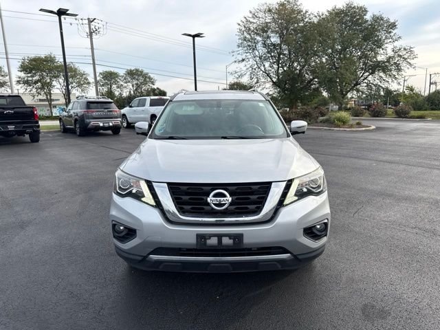 Used 2017 Silver Nissan Platinum image 6