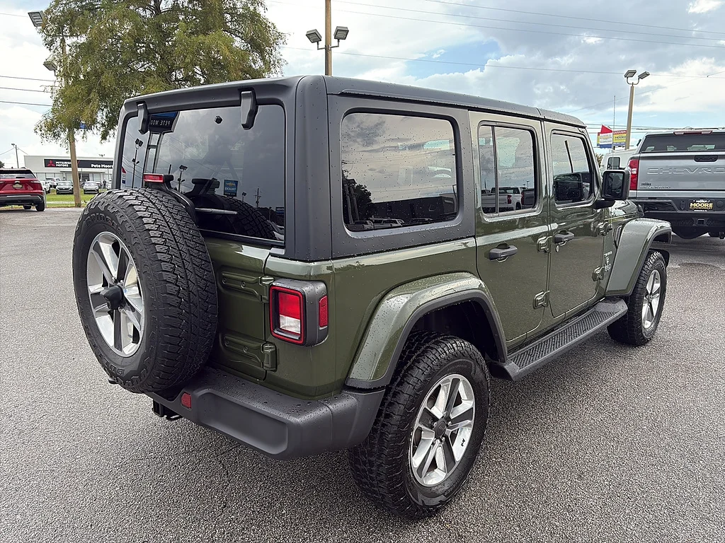 Used 2020 GREEN Jeep  image 5