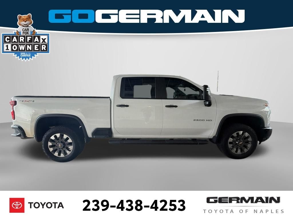 Used 2024 White Chevrolet Custom image 15