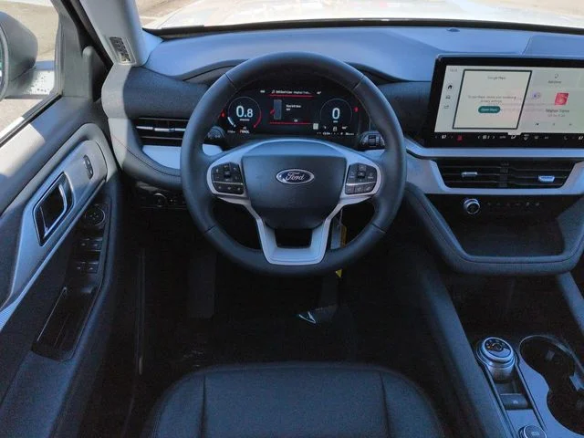 New 2026 Star White Metallic Tri-Coat Ford Active image 16