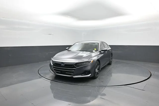 Certified Used 2021 Gray Pearl Honda Touring image 4