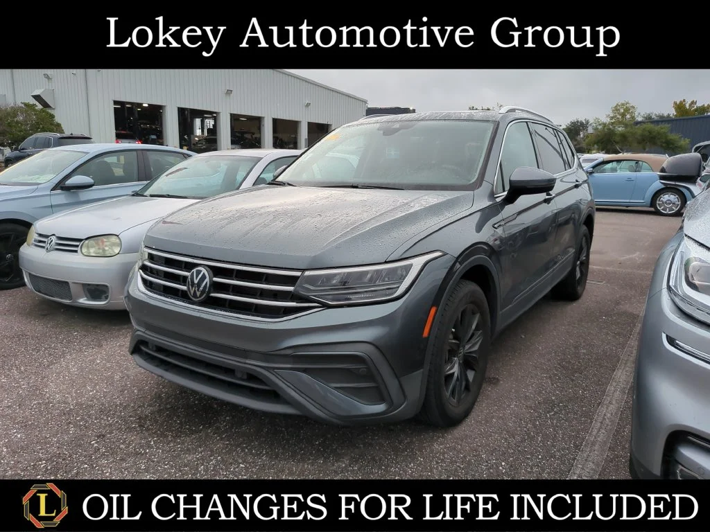 Used 2024  Volkswagen 2.0T SE image 1