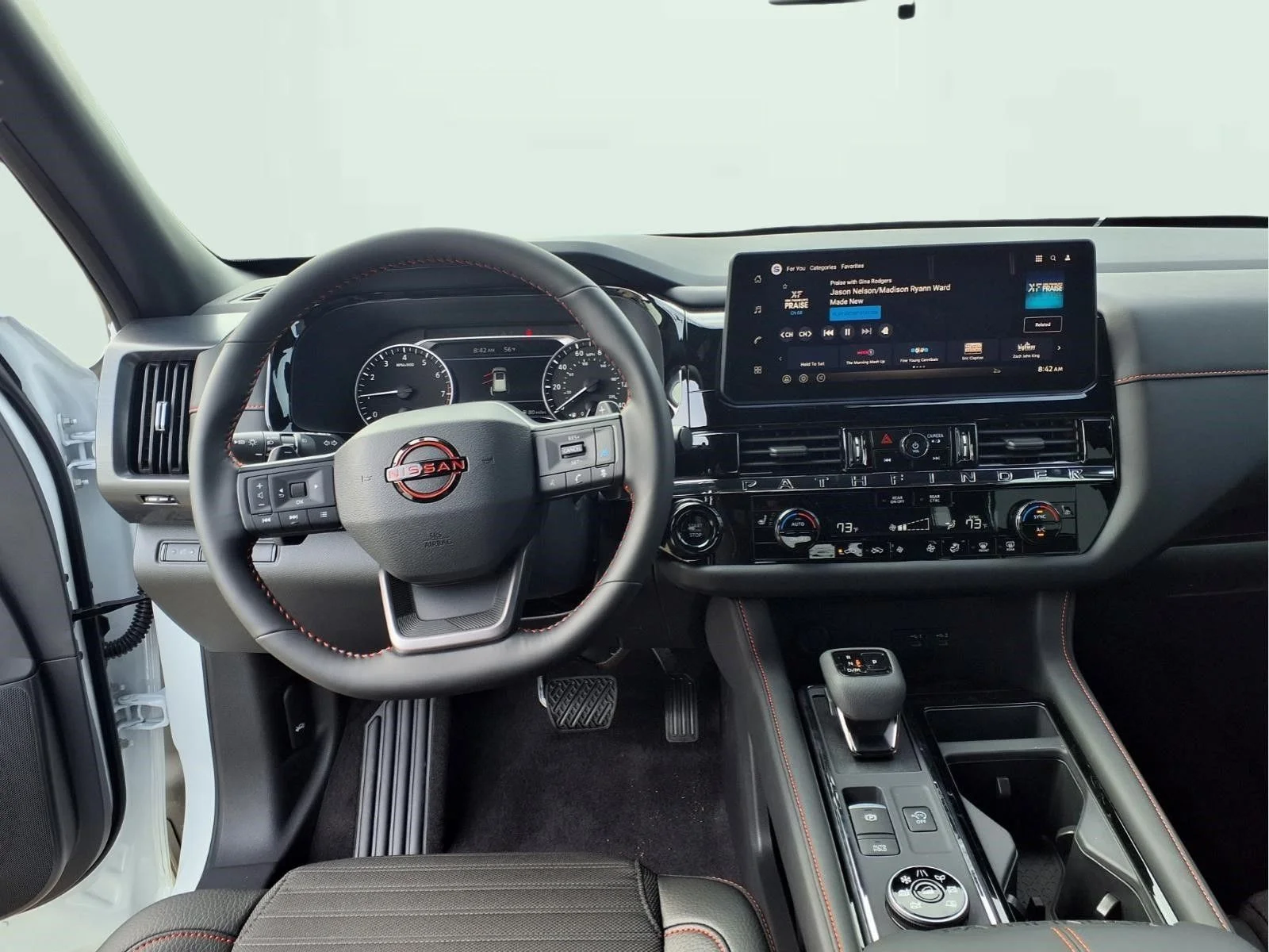 New 2026 Everest White Pearl TriCoat / Super Black Two-tone Nissan Rock Creek® image 11