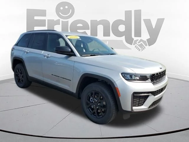 New 2026 Silver Zynith Exterior Paint Jeep Laredo Altitude image 7