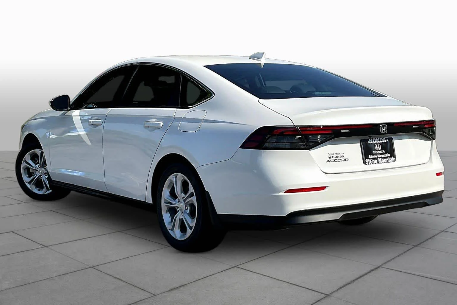 New 2026 Platinum White Pearl Honda LX image 12