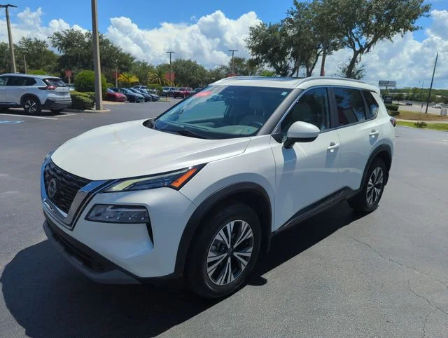 Used 2023 White Nissan SV image 14