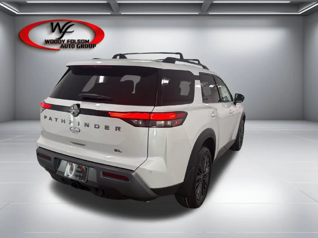 New 2026 Everest White Pearl TriCoat Nissan SL image 6
