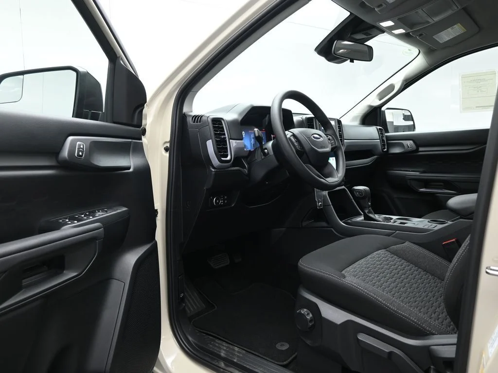 New 2025 Beige Ford XL image 8