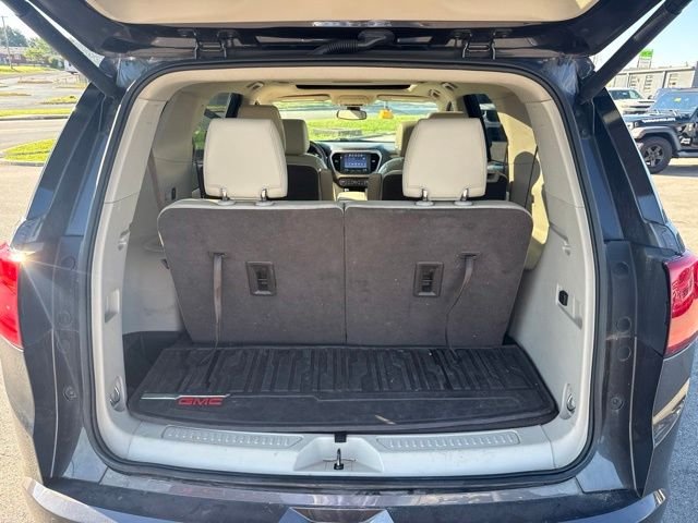 Used 2018 Silver GMC Denali image 30