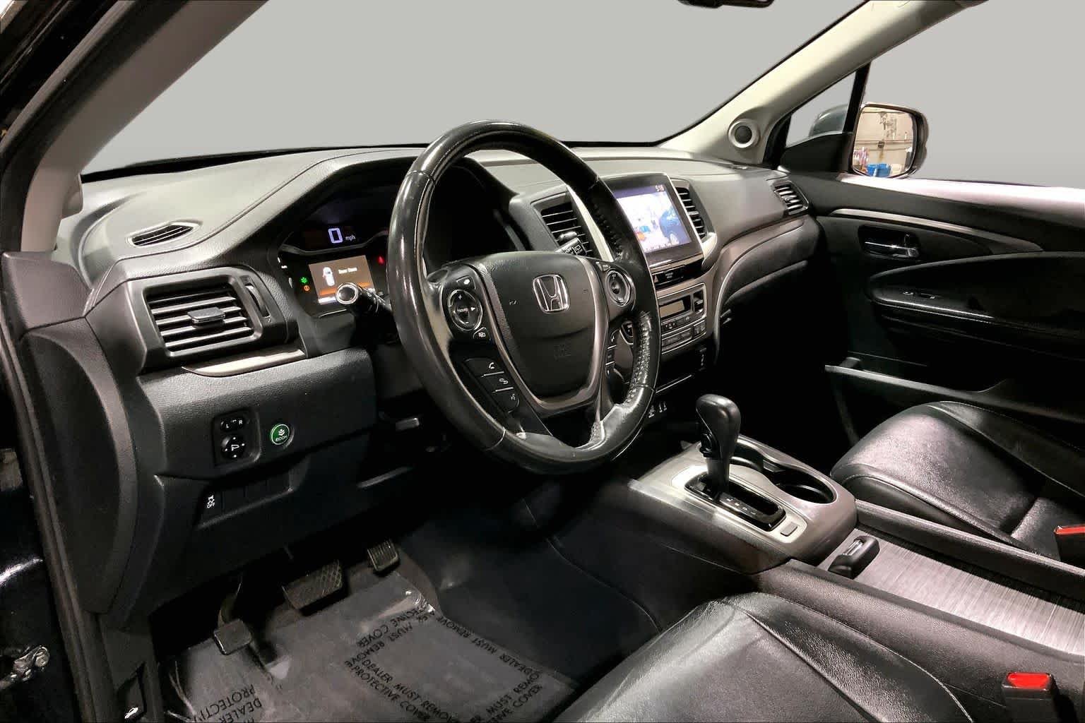 Used 2016 Crystal Black Pearl Honda EX-L image 18