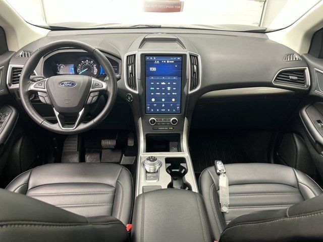 Used 2024 Stone Blue Ford SEL image 4