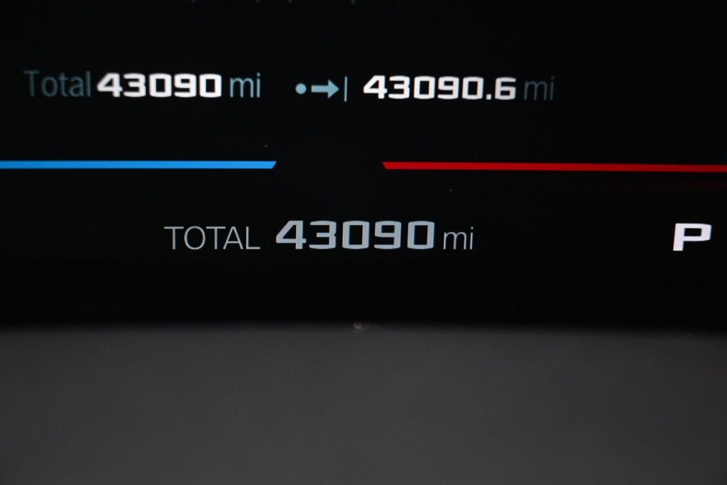 2023 BMW XM Base - Photo 27
