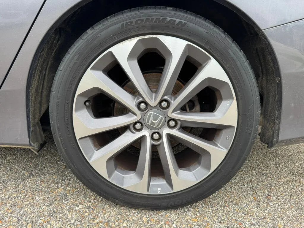 Used 2013 Gray Honda Sport image 6