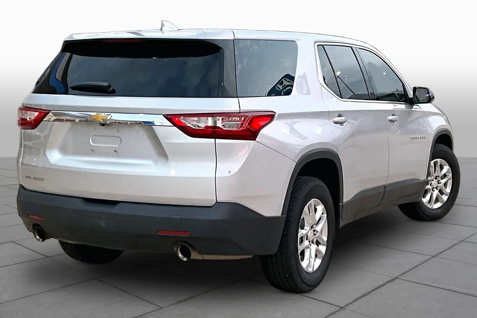 Used 2020 Silver Ice Metallic Chevrolet LS image 13