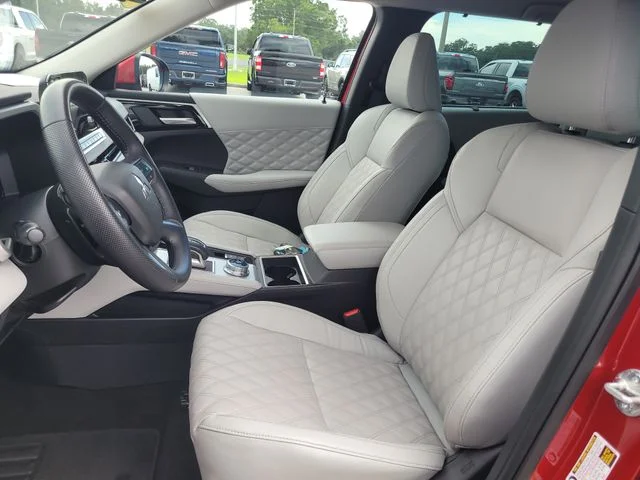 Used 2023 Red Mitsubishi SEL image 20