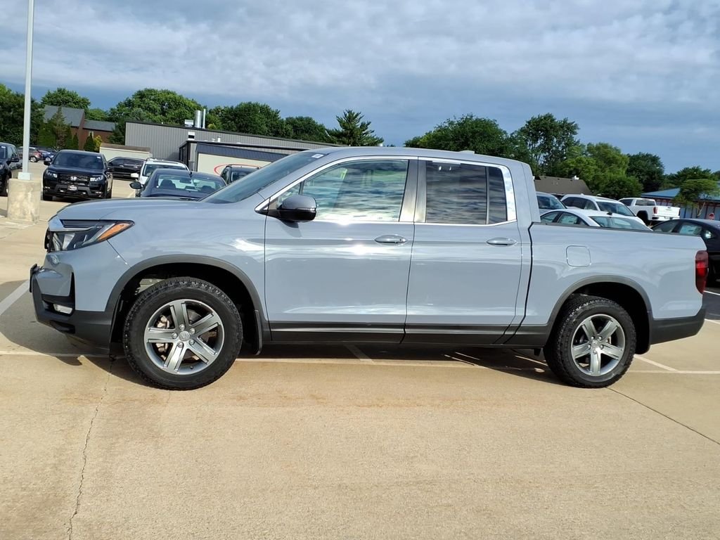 Used 2023 Crystal Black Pearl Honda RTL image 2