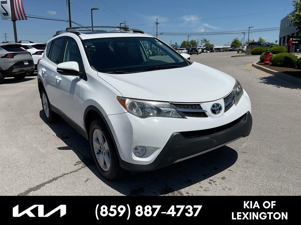 2014 Toyota RAV4 XLE's photo