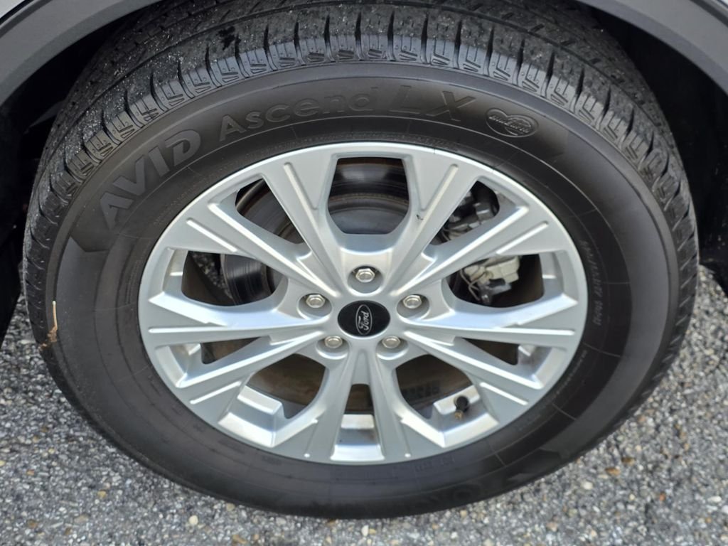 Used 2024 Silver Ford Active image 36