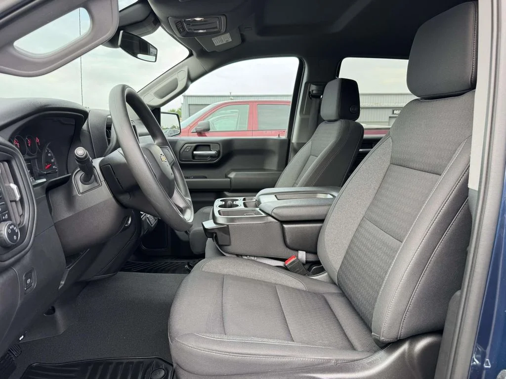 Used 2023 Blue Chevrolet Custom image 13