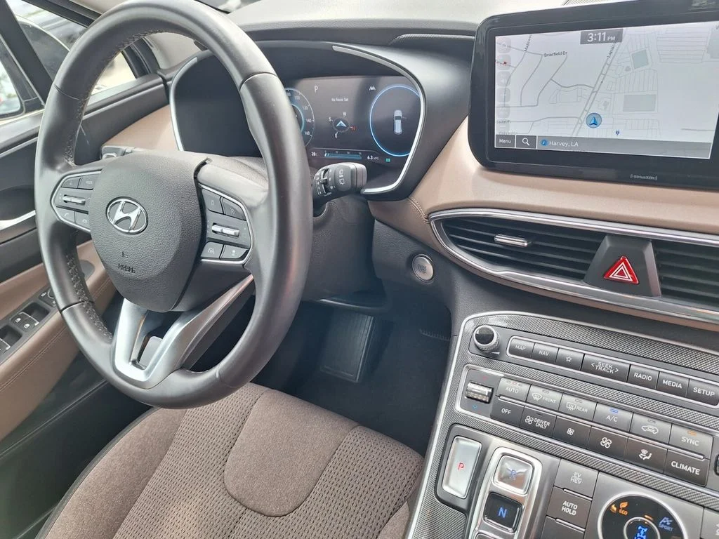 Used 2023 Black Hyundai SEL Convenience image 32