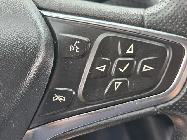 Used 2023 Gray Chevrolet LT image 23