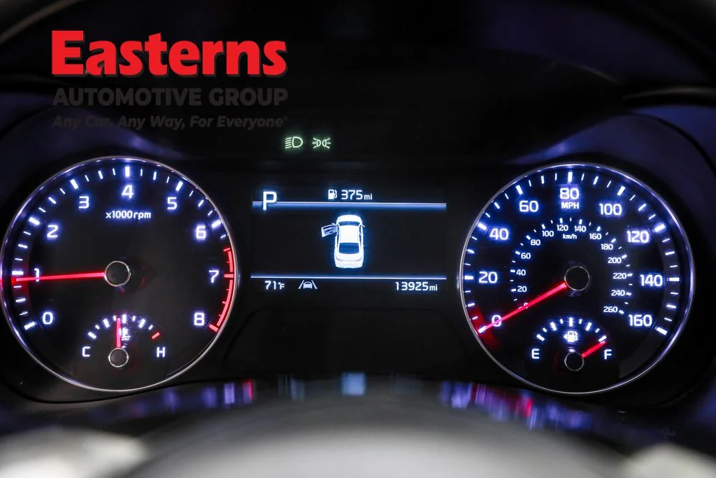 Used 2023 Black Kia LXS image 18