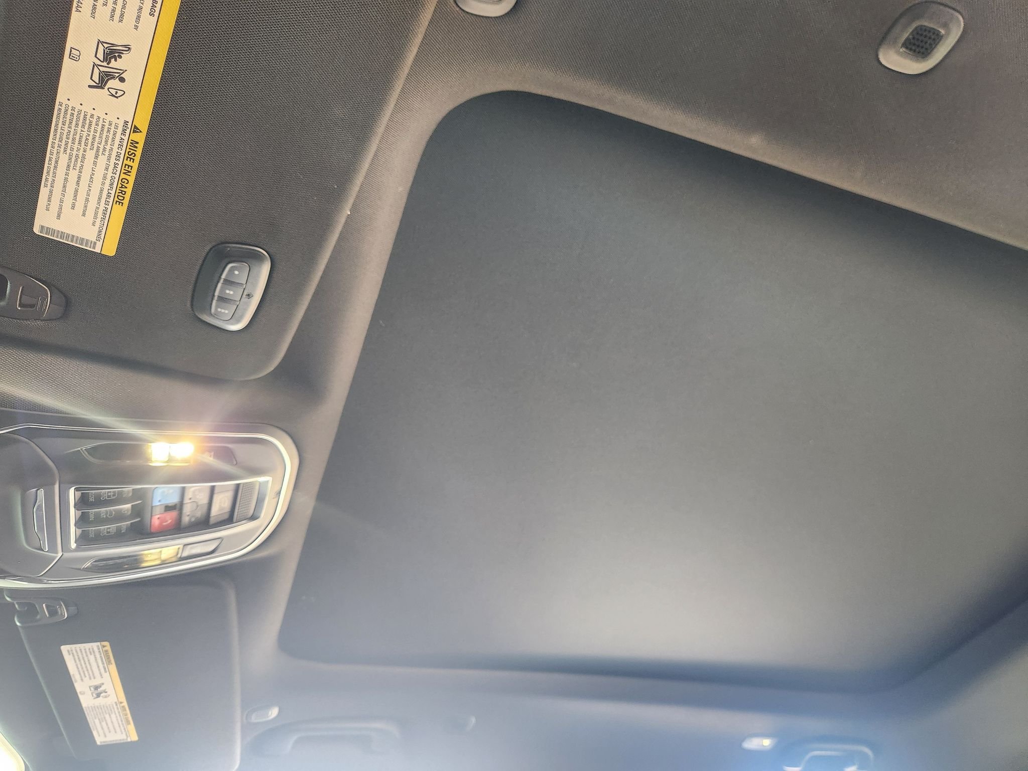 Used 2022 Bright White Clearcoat Jeep Series II image 25