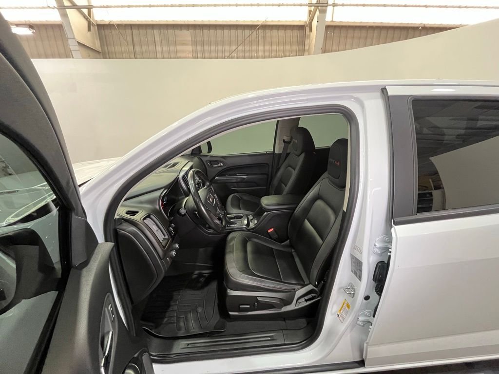 Used 2022 White GMC AT4 w/Leather image 15
