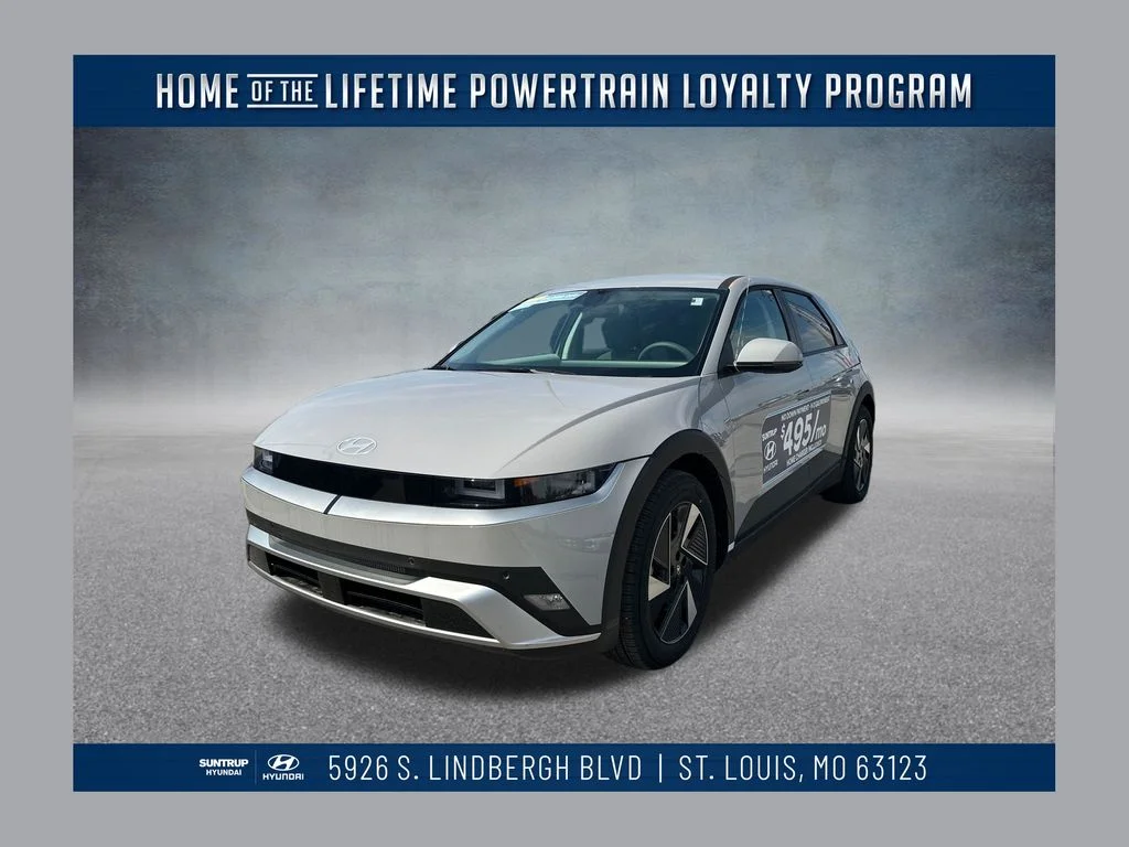 New 2025 Cyber Gray Hyundai SE image 1