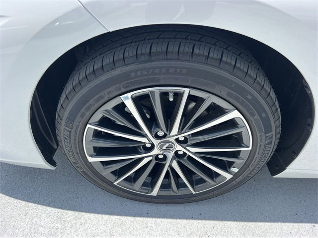 New 2024 Eminent White Pearl Lexus 350 image 10