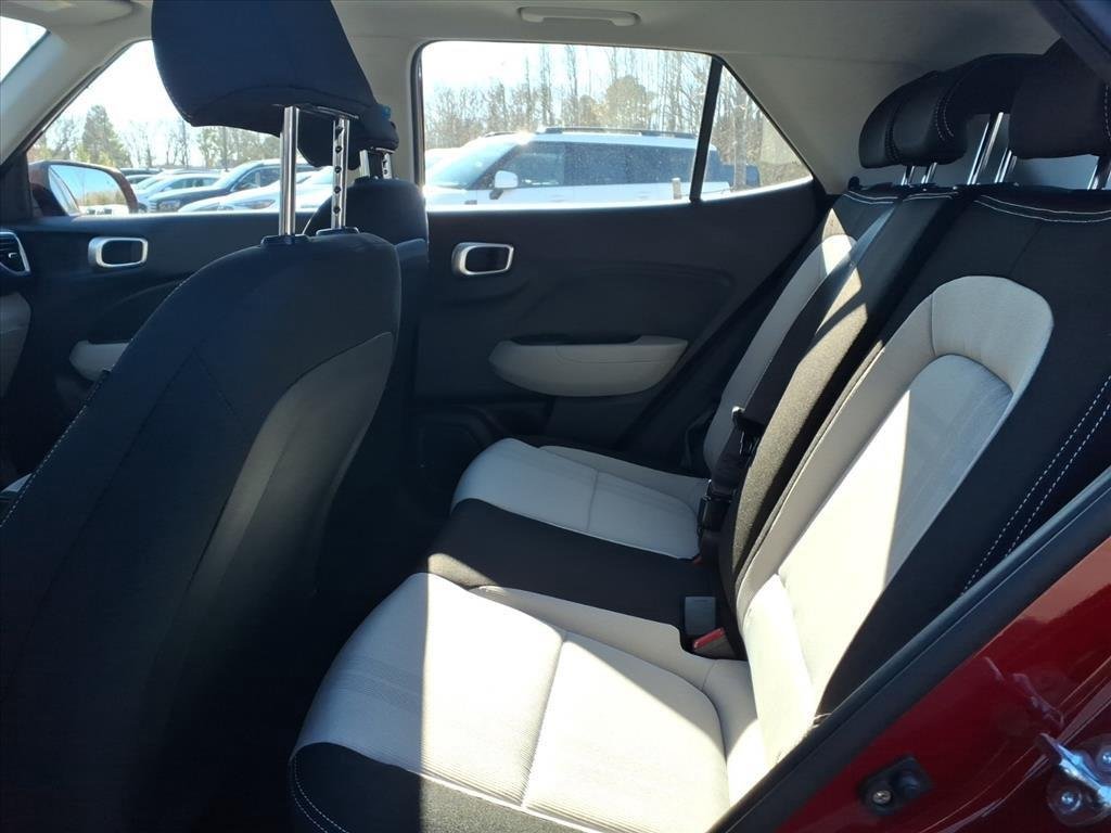2026 Hyundai Venue SEL - Photo 22