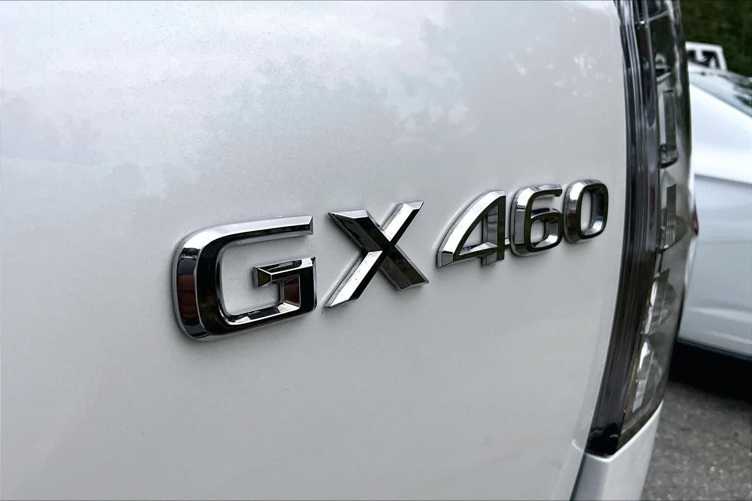 Used 2023 Eminent White Pearl Lexus Premium image 10