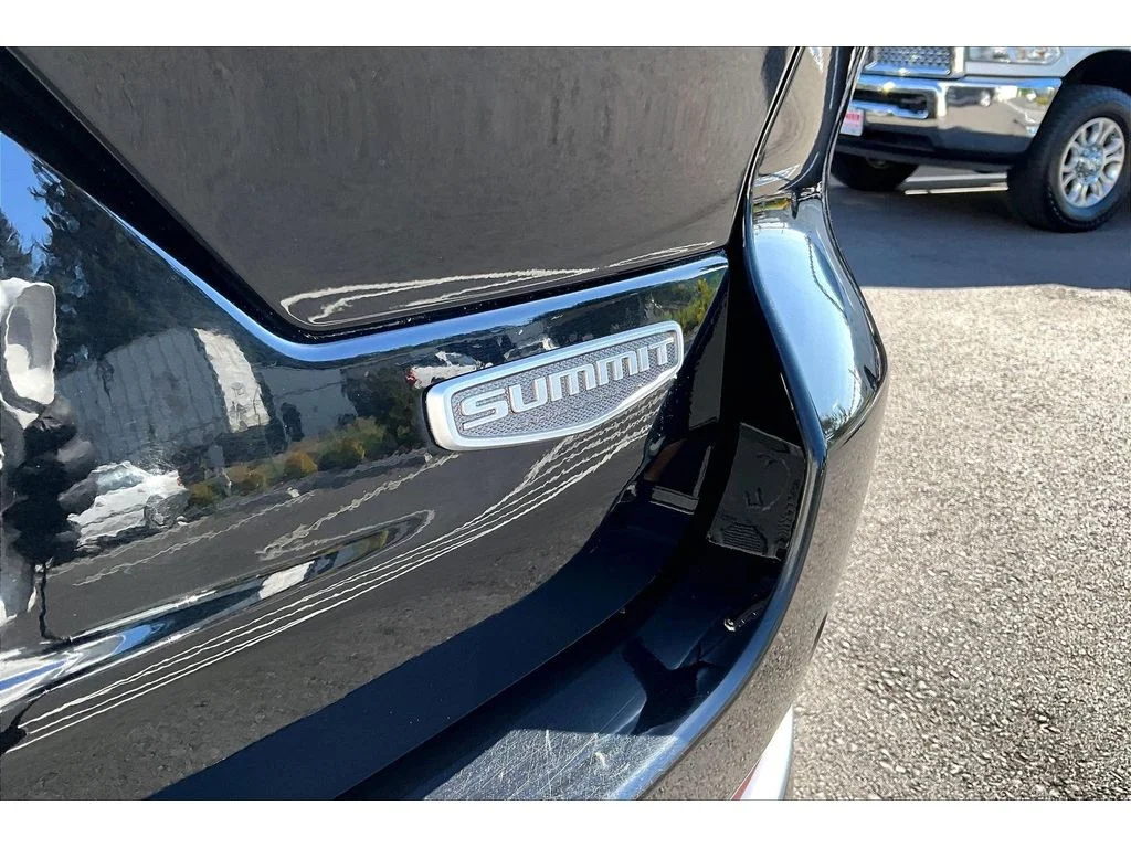 Used 2024 Black Jeep Summit image 8