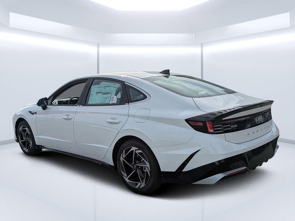 New 2026 White Hyundai SEL Sport image 5
