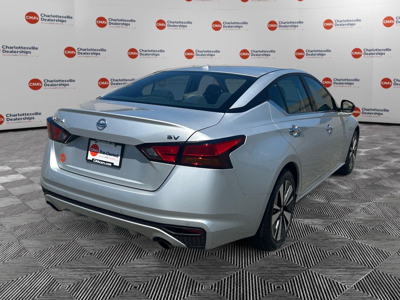 Used 2019 Brilliant Silver Metallic Nissan 2.5 SV image 5