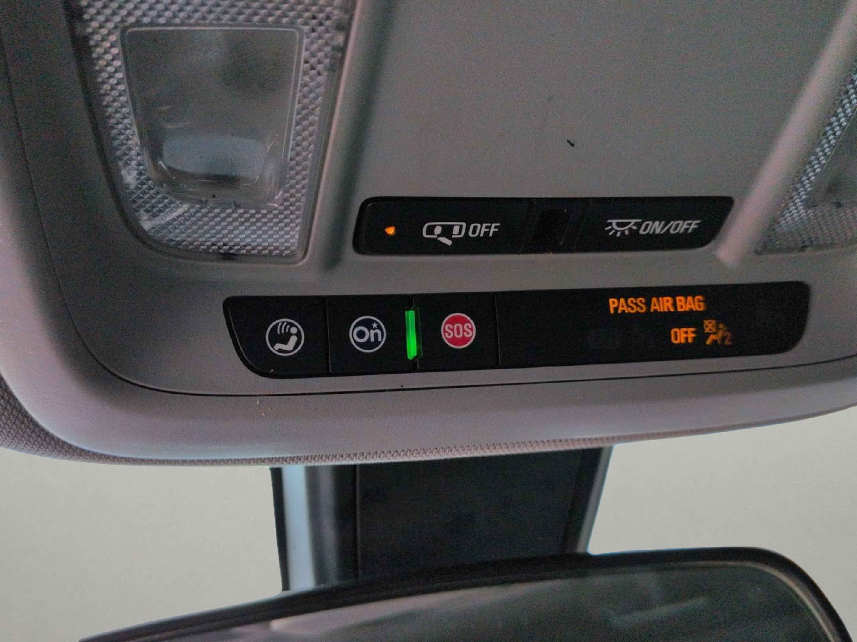 Used 2021 Silver Ice Metallic Chevrolet LT image 18