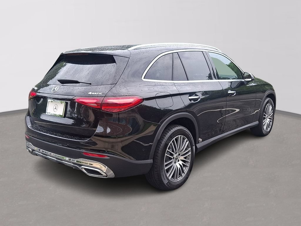 New 2026 Black Mercedes-Benz GLC 300 image 24