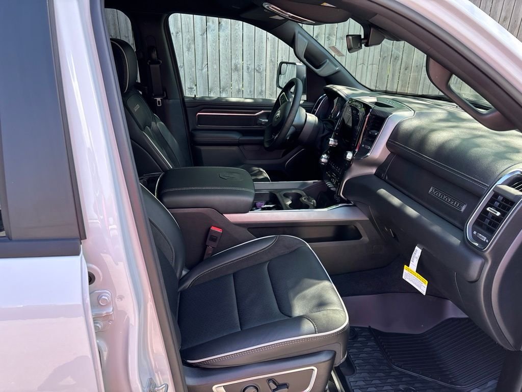 New 2026 Bright White Clear-Coat Exterior Paint RAM Laramie image 12