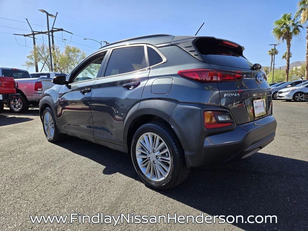 Used 2021 Gray Hyundai SEL image 4