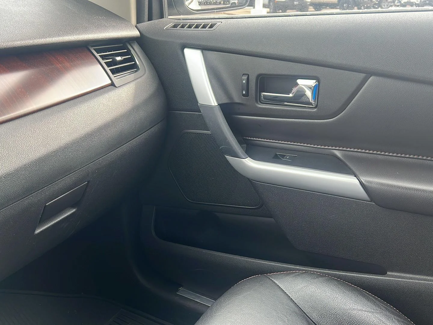 Used 2013 WHITE FORD TRUCK LIMITED image 20