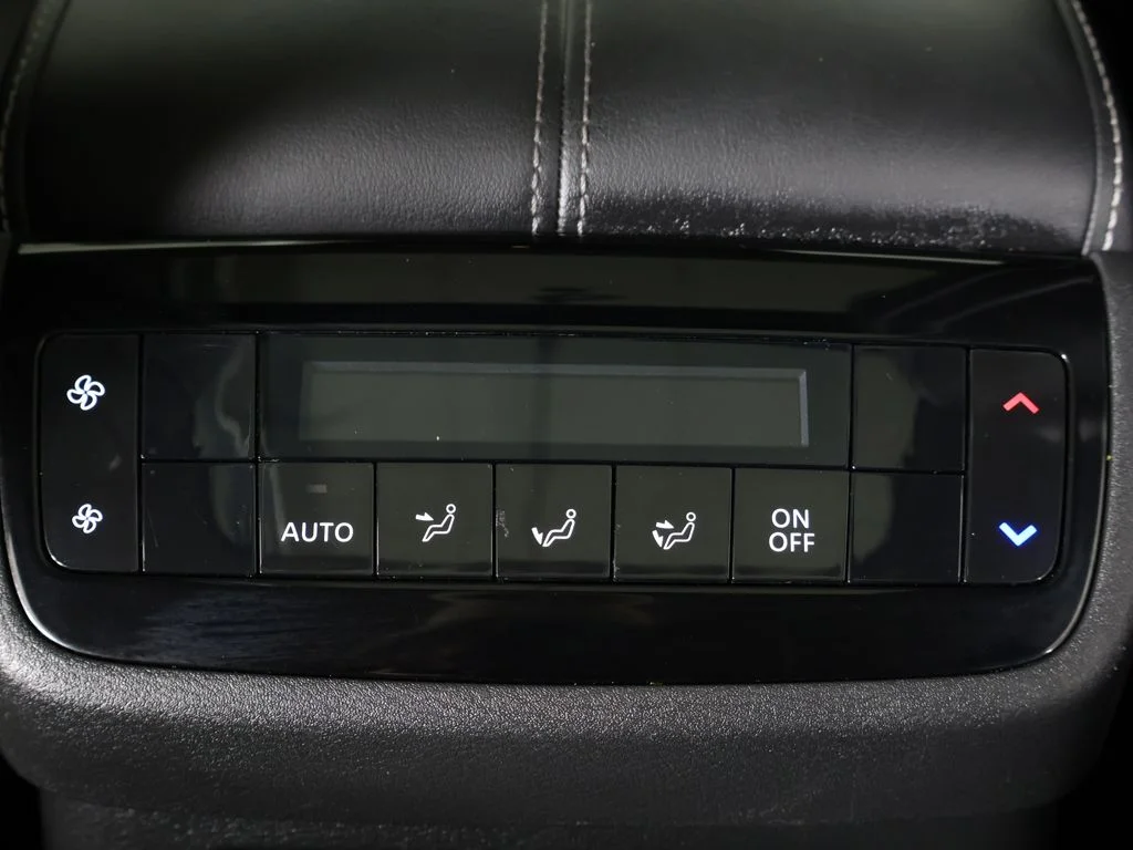 Used 2024 Mineral INFINITI LUXE image 61