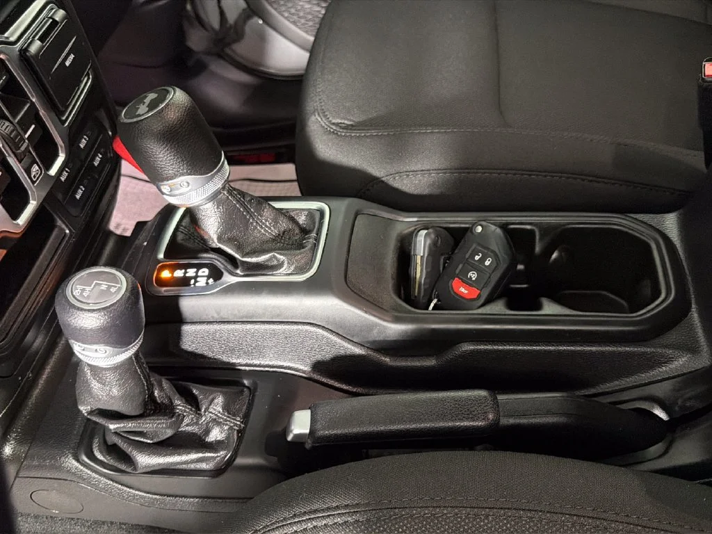 Used 2021 Gray Jeep Sport Altitude 4x4 image 24
