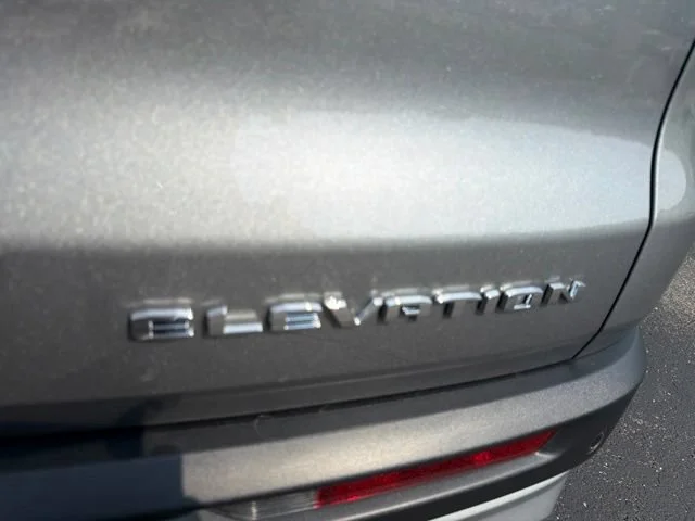 New 2026 Sterling Metallic GMC Elevation image 19