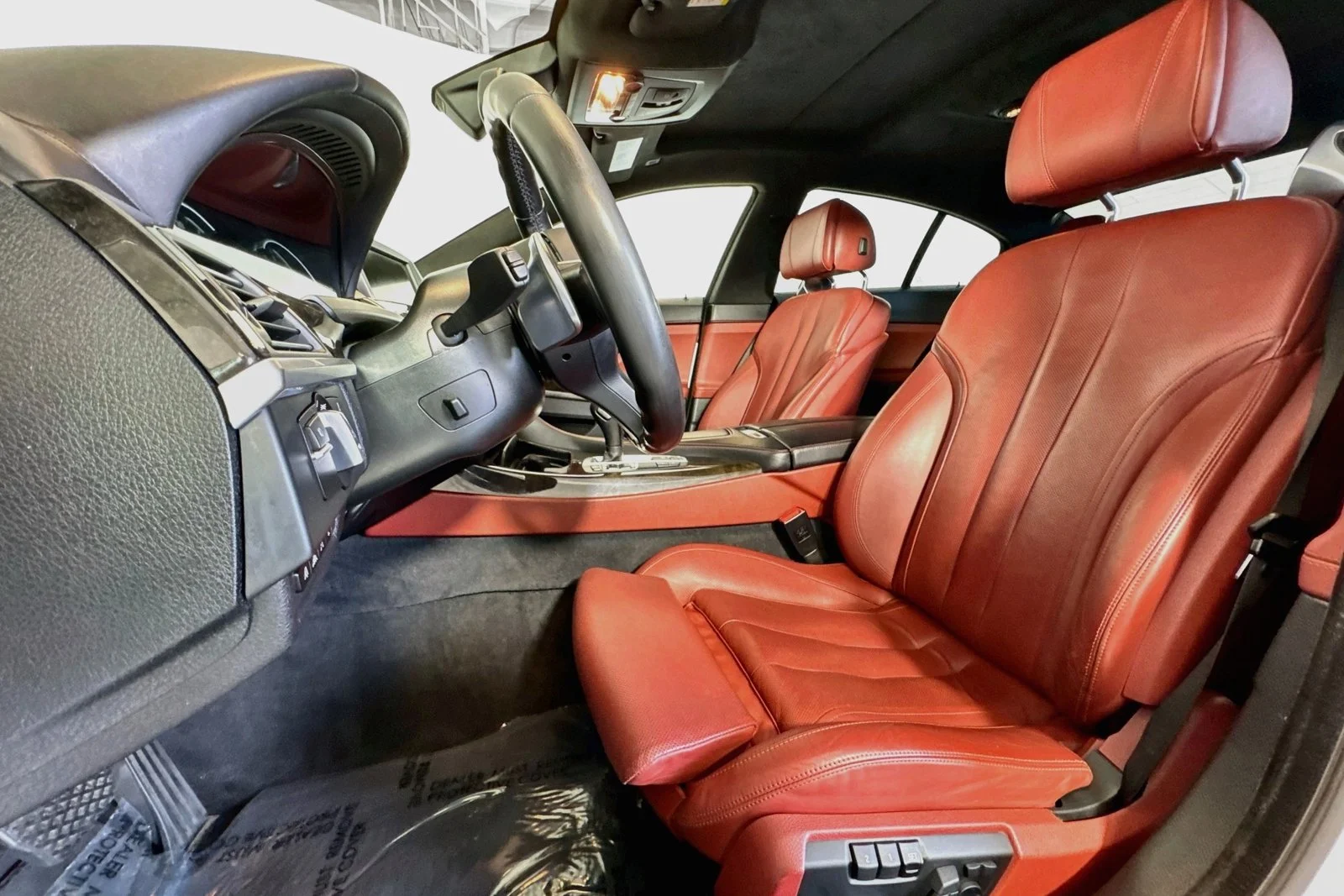 Used 2015 Alpine White BMW 650i image 19